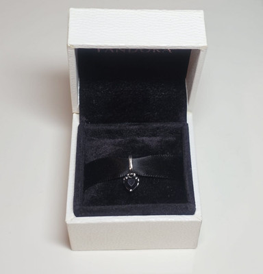 Original PANDORA schwarzes Chakra Herz Charm 793042C01 NEU, S925 ALE