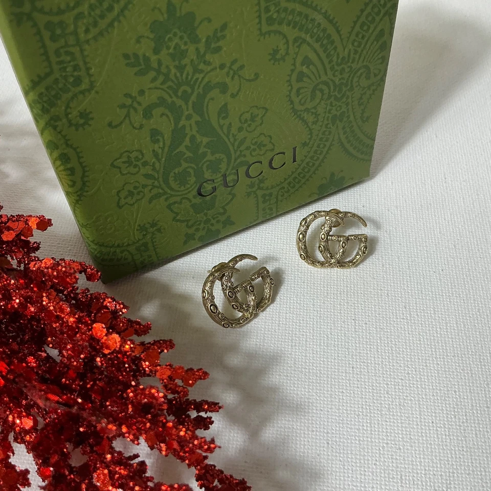 Pendientes de oro Gucci GG Foto 2 de 3