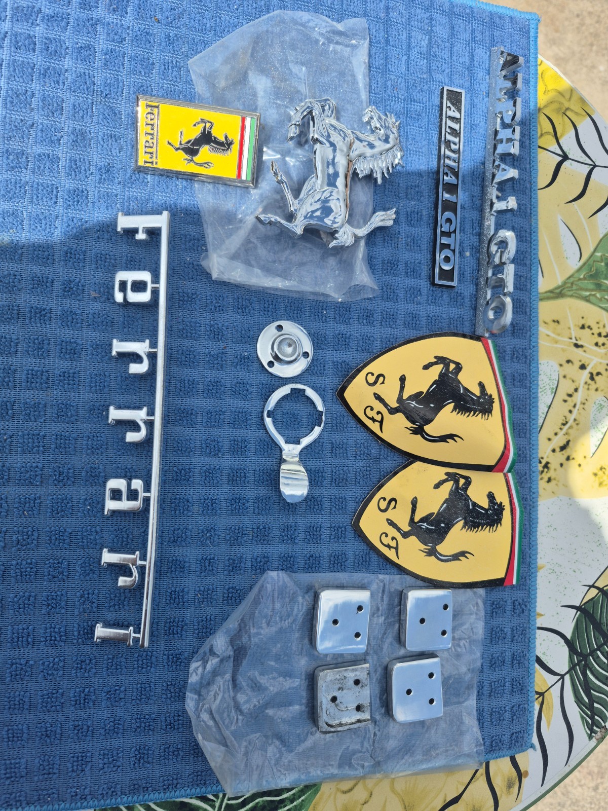 ferrari emblems decals badges