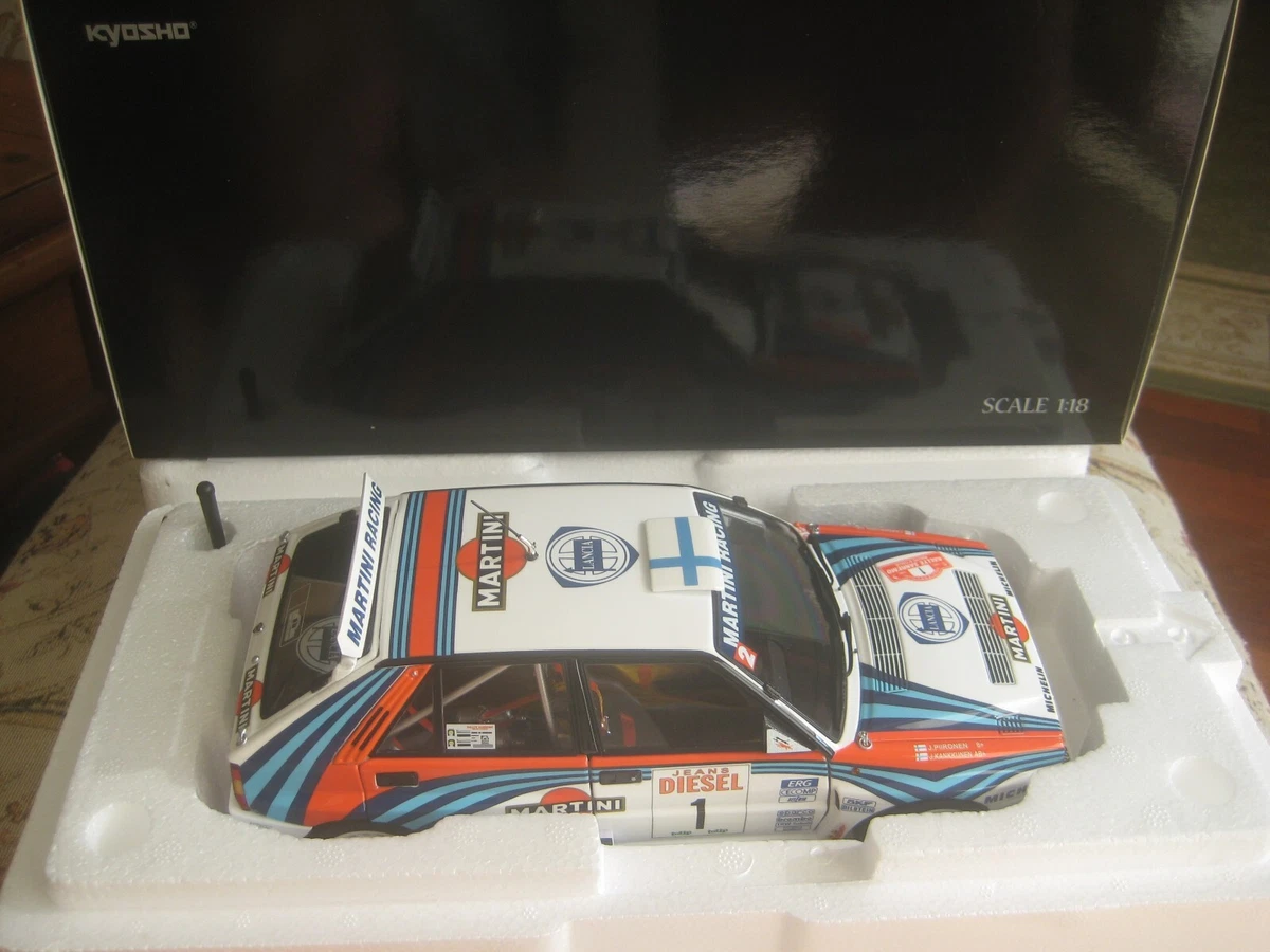 Kyosho KS08960F Lancia Delta HF 4WD 1988 Rallye Monte Carlo 1/18