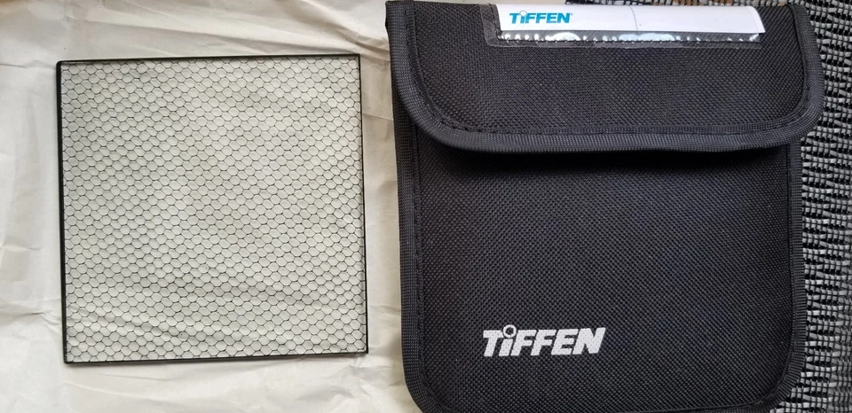 Tiffen Black Soft Net Filter 4x4 FX1 - 4mm Thick - glass - Image 2 of 2
