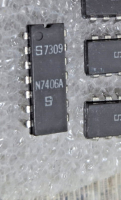 Signetics N7406A  Inverter, TTL/H/L Series, 6-Func, 1-Input, TTL, PDIP14  (1pc)