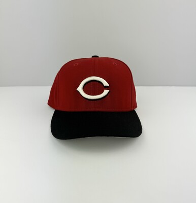 VTG Cincinnati Reds New Era Fitted Hat 7 1/4 Authentic Collection