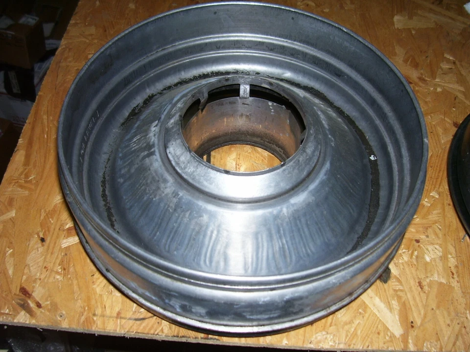 Cadillac Air Breather 1952 respirador de baño de aceite Foto 3 de 4