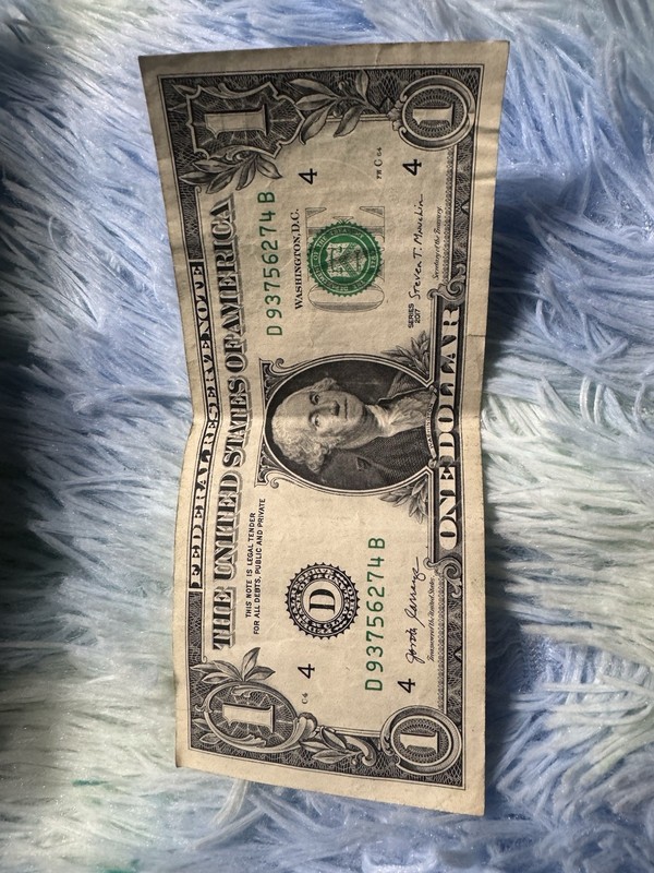 US $1 Federal Reserve Banknote - Circulated - Washington Portrait - Series 2009