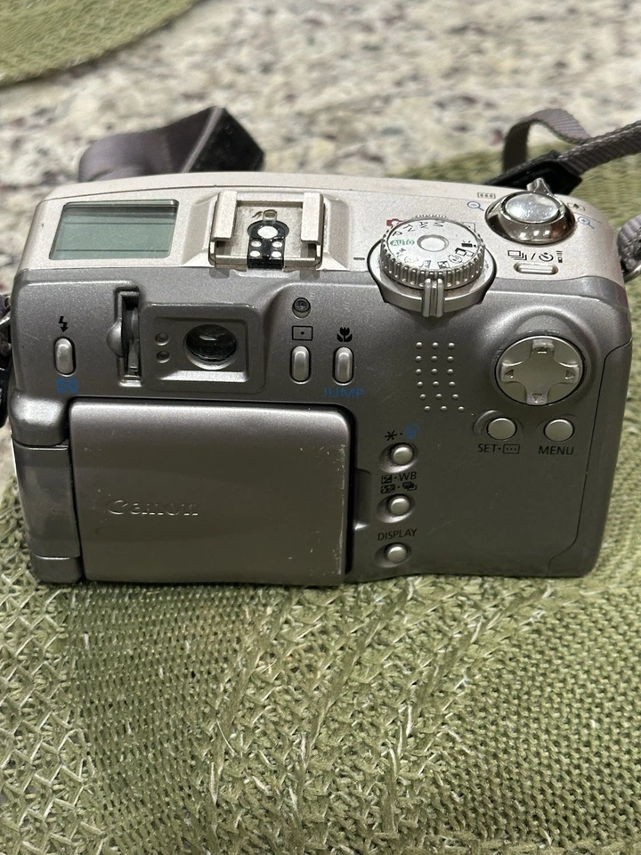 Canon PowerShot G2 4.0MP Digital Camera - Image 2 of 4