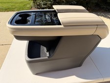 2018-2024 Lincoln Navigator Middle Console Oem W Mounting Brackets Pre-owned
