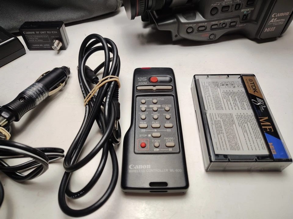 Cámara de video digital Canon A1 de 8 mm Hi8 Canovision con extras + bolsa SIN BATERÍA LIMPIA Foto 3 de 4