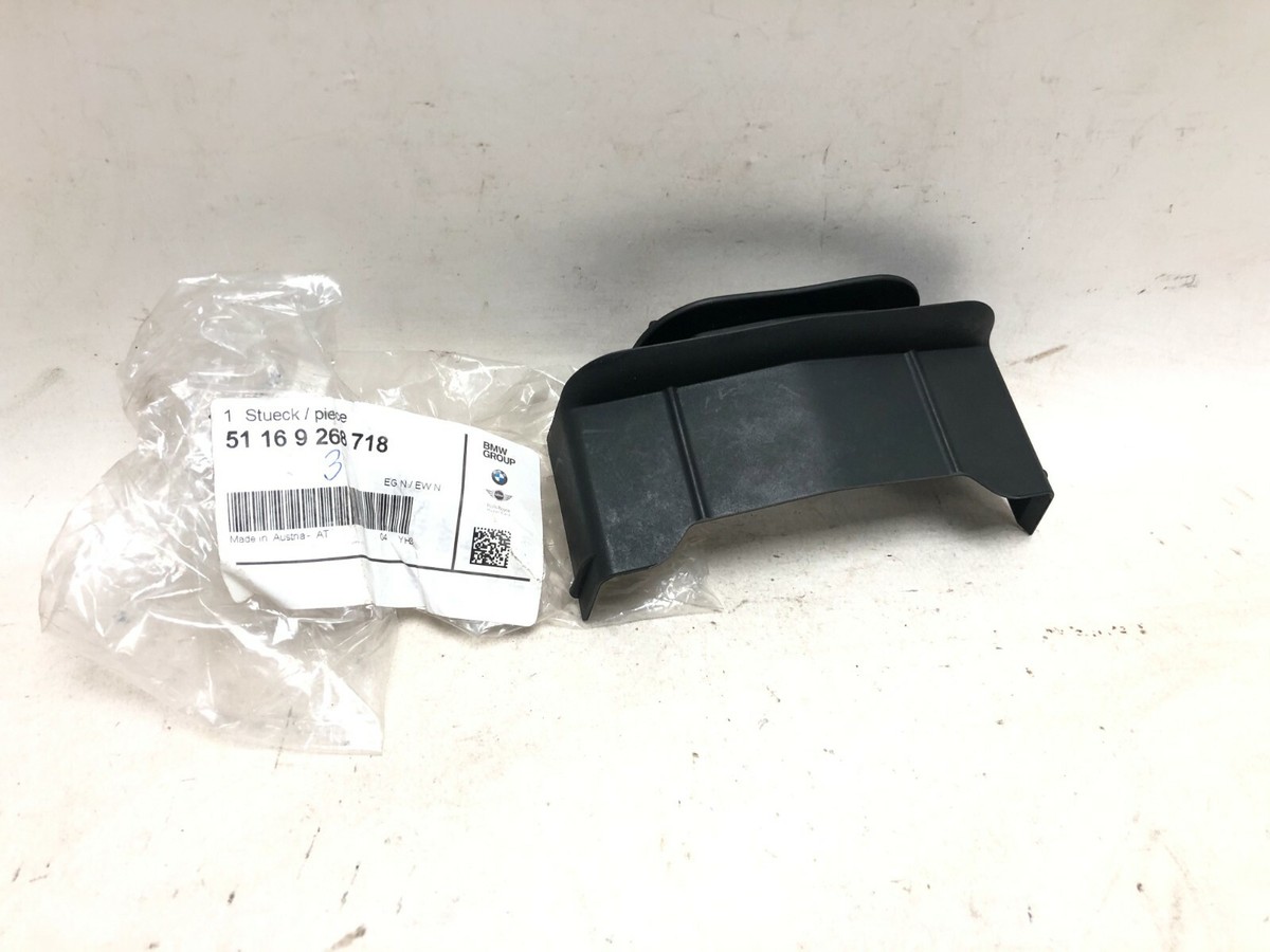  純正部品　51166994717, 18 BMW OEM Genuine F07 F15 F16 F85 F86 5 GT X5 X6 M Cable Duct