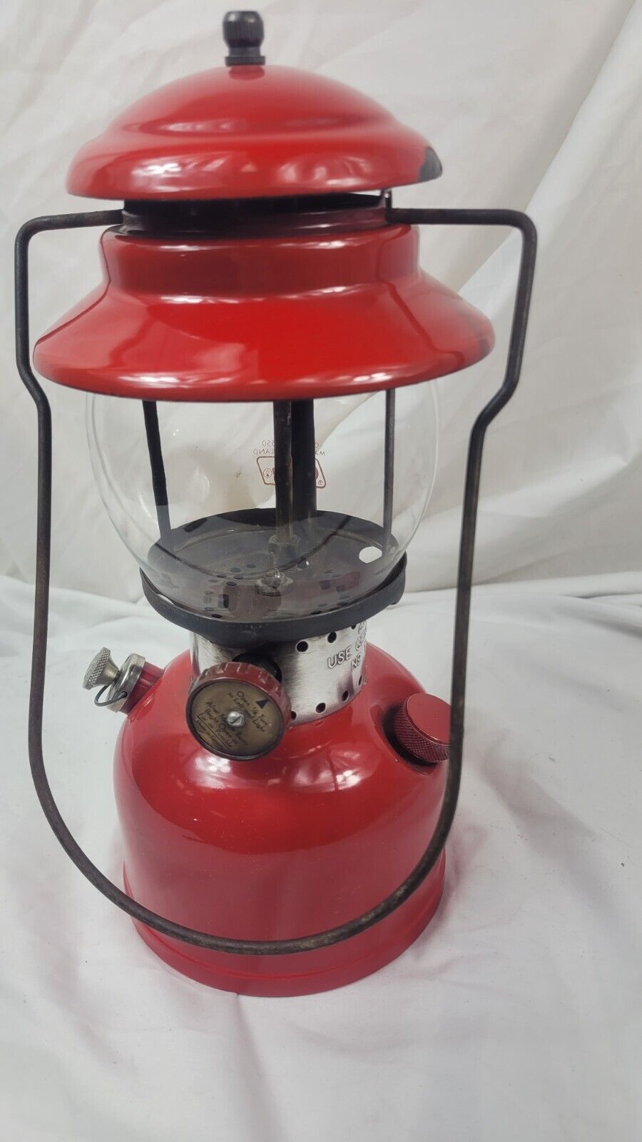 Coleman Lantern Model 200 Red Made in Canada 2 - 69 Feb 1969