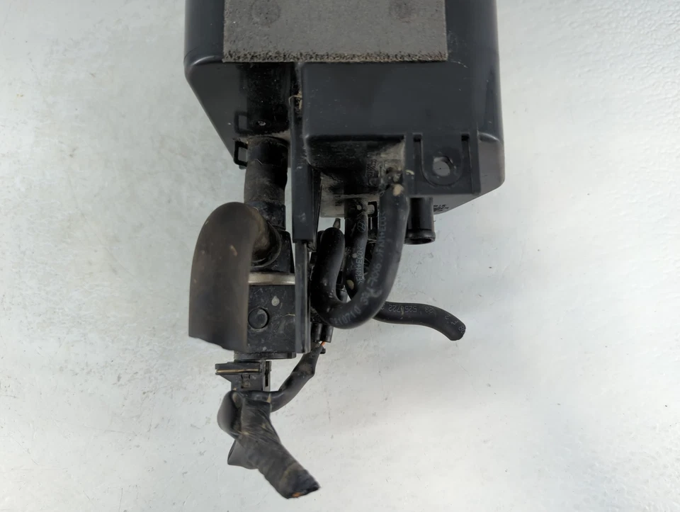 Kia Sportage 2009 bote de carbón de vapor de combustible Bules Foto 3 de 4