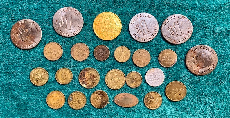 MIXED LOT OF UNUSUAL VINTAGE/ANTIQUE 'TOKEN' COINS. NO RESERVE | eBay