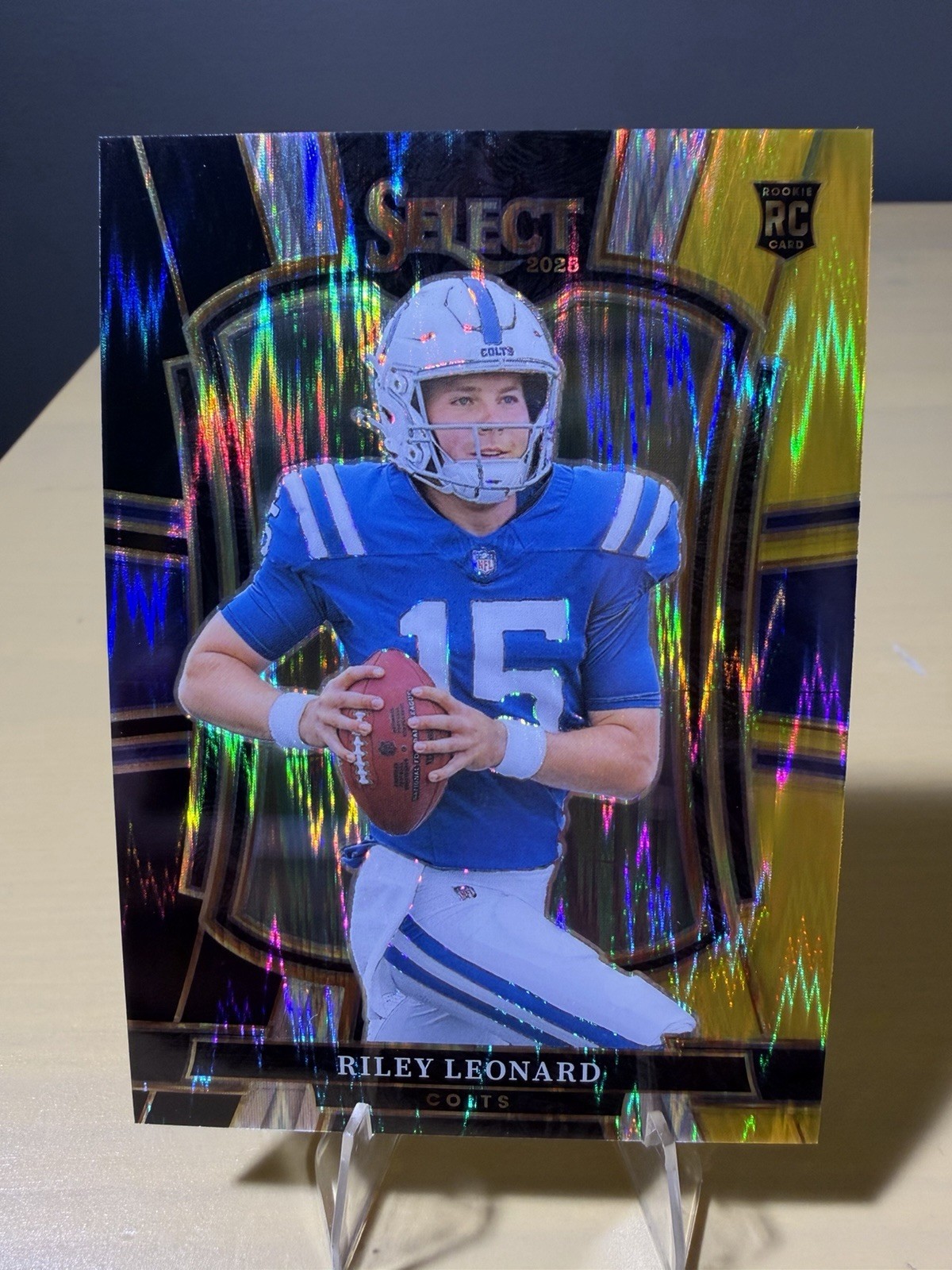 2025 Panini Select - Premier Riley Leonard #133 Black & Gold Shock Prizm (RC)