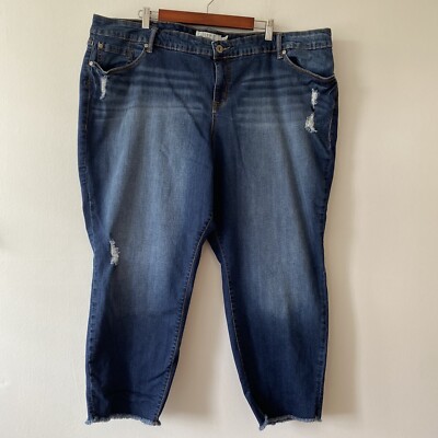 Torrid Boyfriend Jeans Size 26 Distressed Stretch Raw Hem