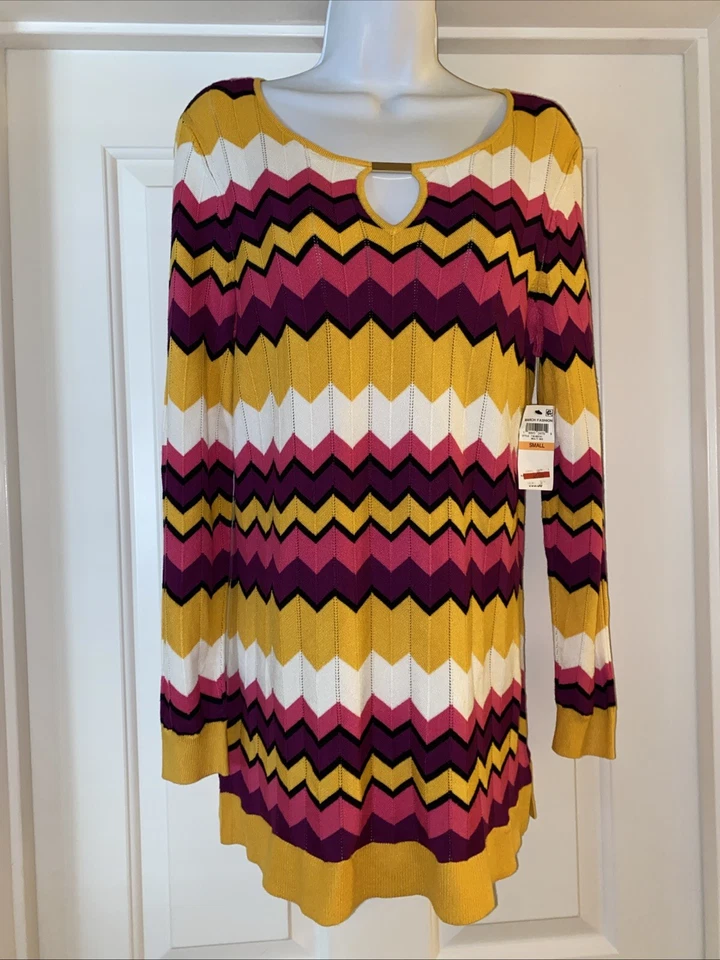 Nuevo con etiquetas Suéter Túnica Thalia Sodi Chevron Multi Rayas Para Mujer Hombro Frío Talla Pequeña Foto 3 de 4