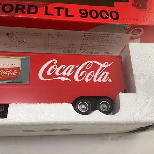 Limited Edition Coca-Cola Ford Trailer RC 1:32 Scale – 2006 Model 5549MT - Picture 5 of 9