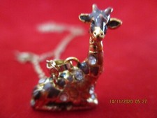 GIRAFFE NECKLACE MINT NEW
