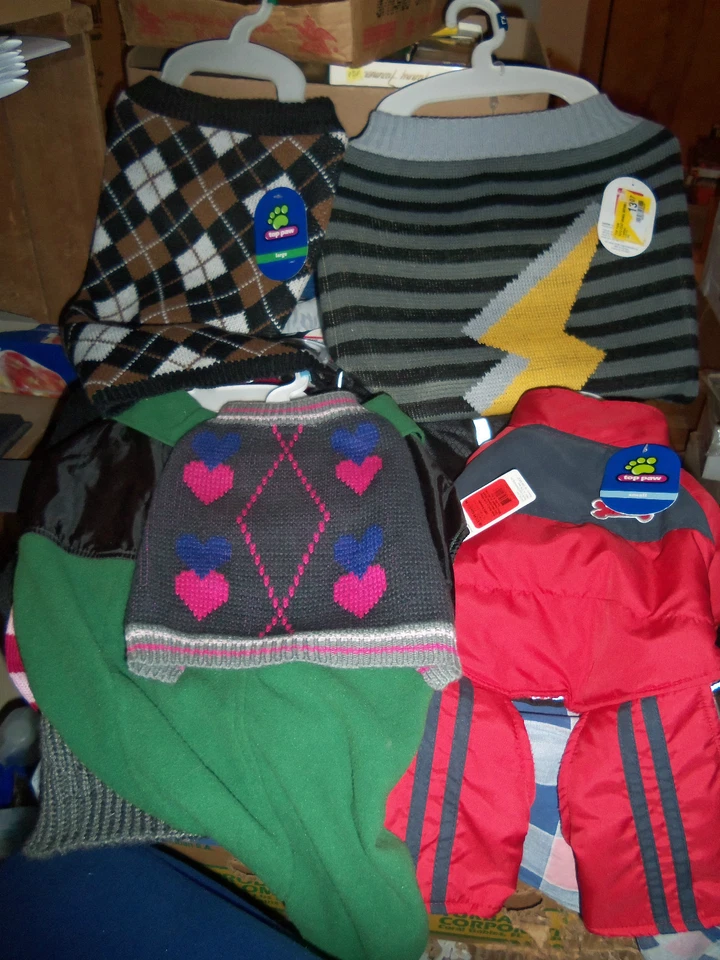 New With Tag Top Paw Pet Clothes Dog Use Drop-Down Box to Chose