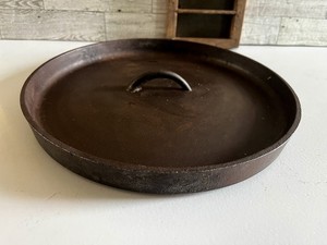 Antique 12.5” Cast Iron Dutch Oven Flat Hearth Lid 1890s-1910 (No Makers Mark)