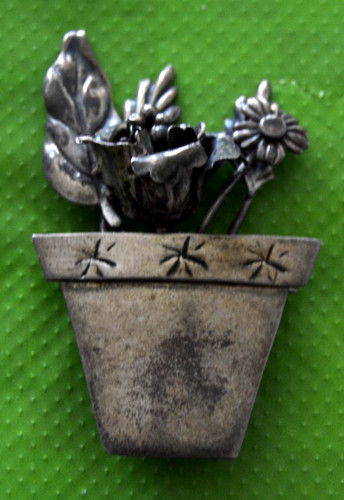 Vintage COROCRAFT Sterling Vermeil 2 Tone Brooch Pin FLOWER POT Coro Craft