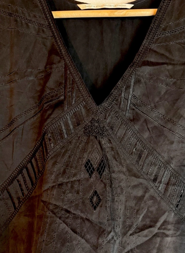 Twelfth Street Cynthia Vincent Black Washed Silk Embroidered Tunic Blouse Small - Image 3 of 4