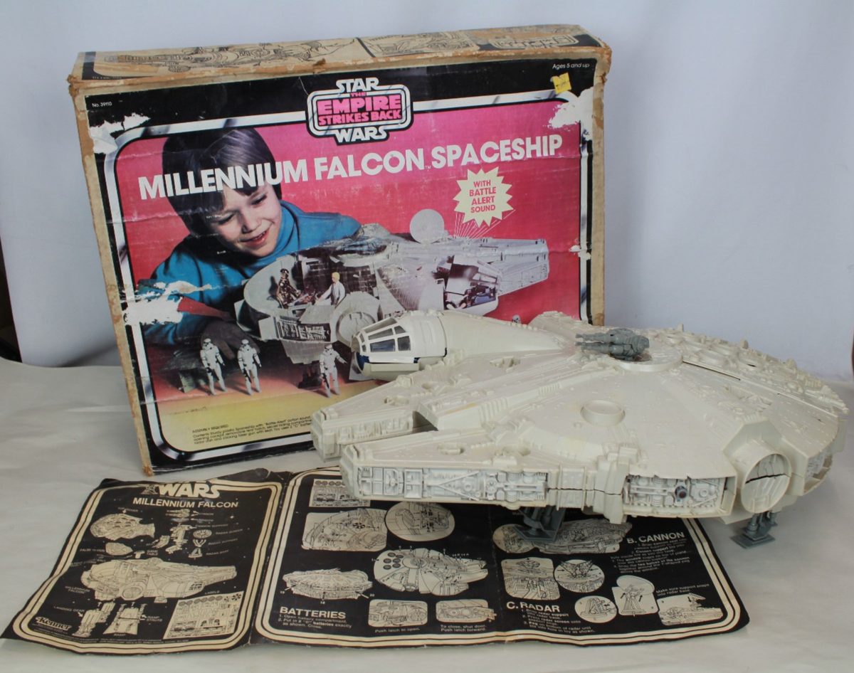 Vintage 1979 Kenner Star Wars Millenium Falcon w/ Instructions