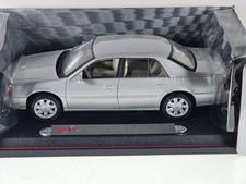 Maisto Maßstab 1:18 Die Cast Cadillac DeVille 2000 Modellauto OVP TOP