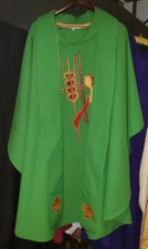 VINTAGE PRIEST VESTMENT CHASUBLE & STOLE GREEN QUALITY VERY NICE