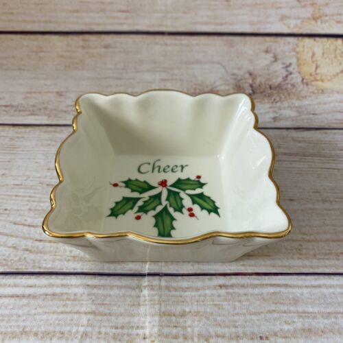 Lenox Holiday Square Fluted Dish - Cheer 4.25" Gold Trimmed Rim Christmas