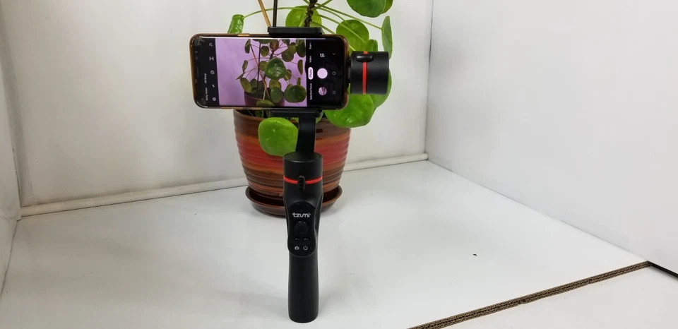 Tzumi SteadyGO Electric Stabilizer Smartphone 3-Axis Handheld Gimbal ~ Tested - Image 4 of 4