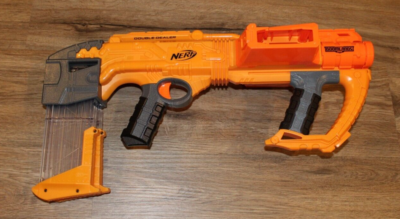 NERF DOOMLANDS ダブルディーラー 新品 NERF Doomlands Double Dealer 2169 Fires Two Darts At Once Hasbro