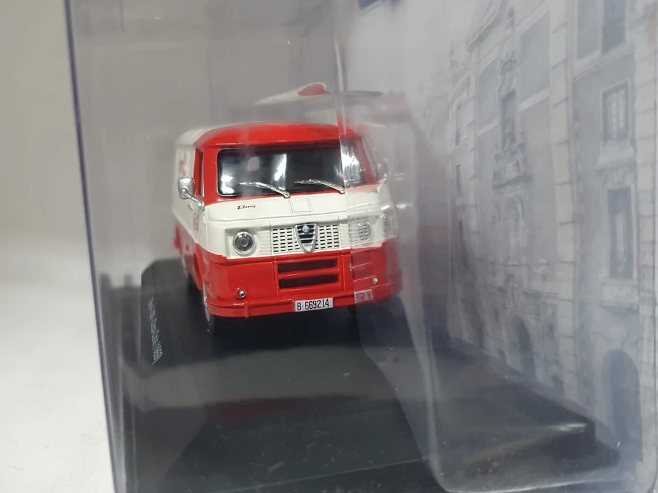 Ebro F - 100 Coca Cola 1969 scala 1:43 ( Alfa Romeo ) - Immagine 3 di 4