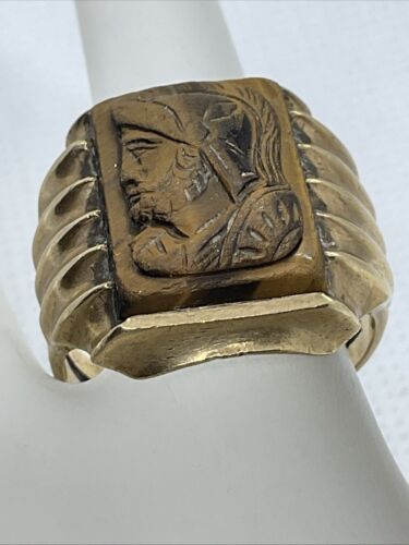 VINTAGE HAND WROUGHT 10K Yellow Gold Tiger’s Eye Cameo ROMAN SOLDIER MEN’S Ring - Picture 3 of 23