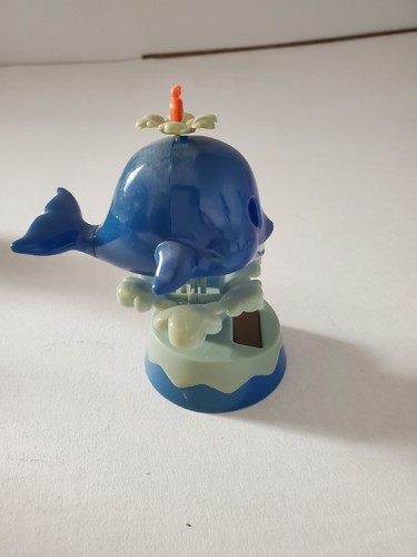 Solar Powered Dancing Whale Blue Water Spout Window Office Desk Toy Moving - Picture 4 of 4