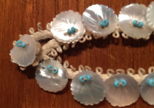 ANTIQUE MOTHER OF PEARL ON BRAID WITH TURQUOISE BEADS 14" SMALL CHOKER - Picture 10 of 11