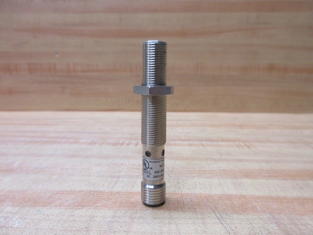 Allen Bradley 872C-A2N12-R3 Inductive Proximity Sensor