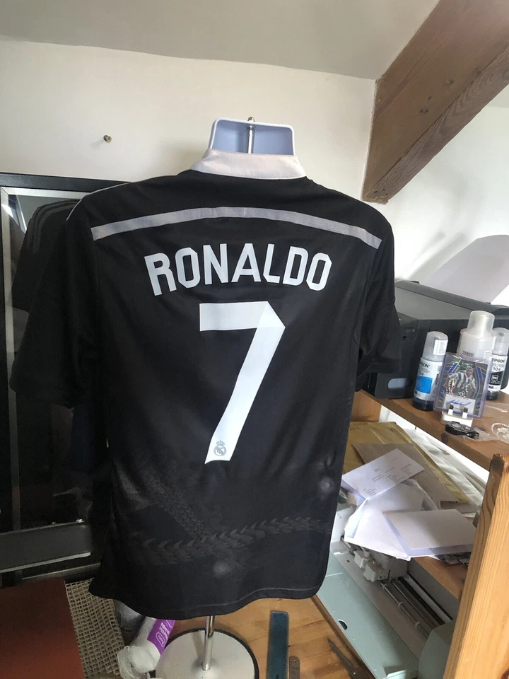 Real Madrid 2014/15 Third Shirt In Excellent Condition Ronaldo 7 Dragon Edition  - Image 4 of 4