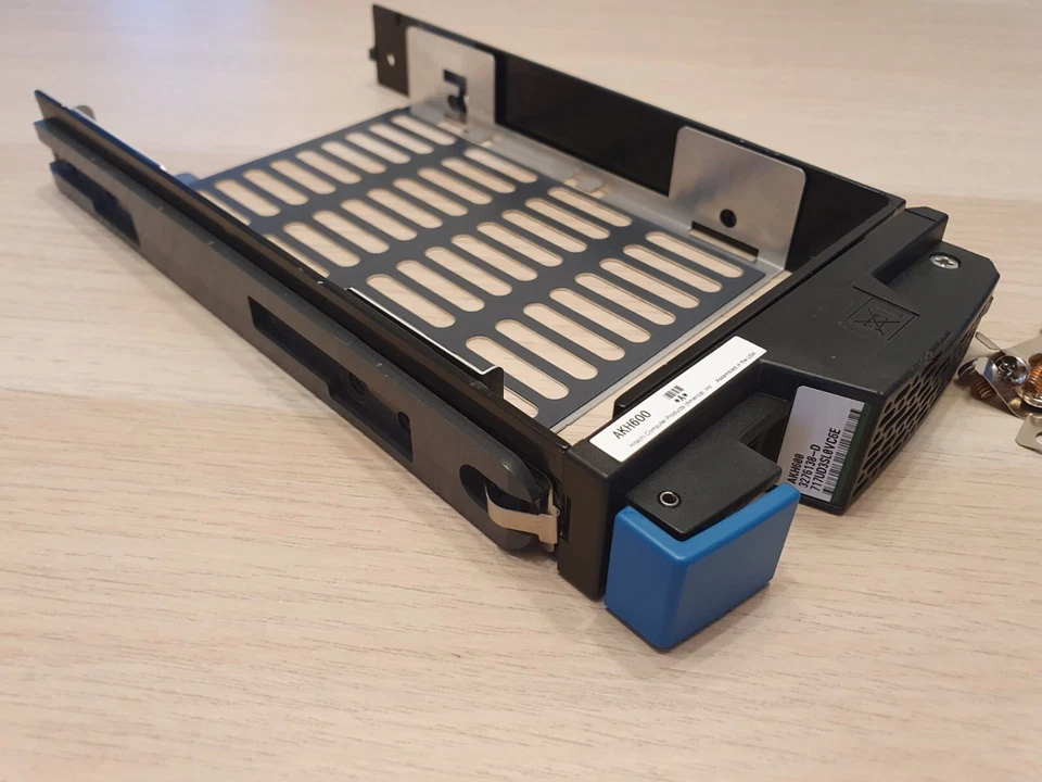 Genuine Hitachi 3.5 inch Caddy - 3276138-D - Used, Tested, Excellent Condition - Image 4 of 4