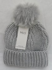 LADIES MARKS AND SPENCER GREY RIBBED CHUNKY KNIT POM POM HAT ONE SIZE