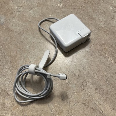 Apple A1344 60W MagSafe Power Adapter for MacBook and MacBook Pro