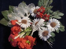 Vtg Millinery Flower Collection Lot Red White w/Velvet 1-1 1/2" German H5497