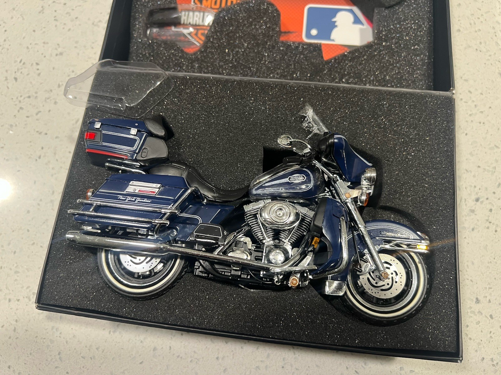 Harley Davidson Diecast Motorcycle Model w/ Box Blue Yankees