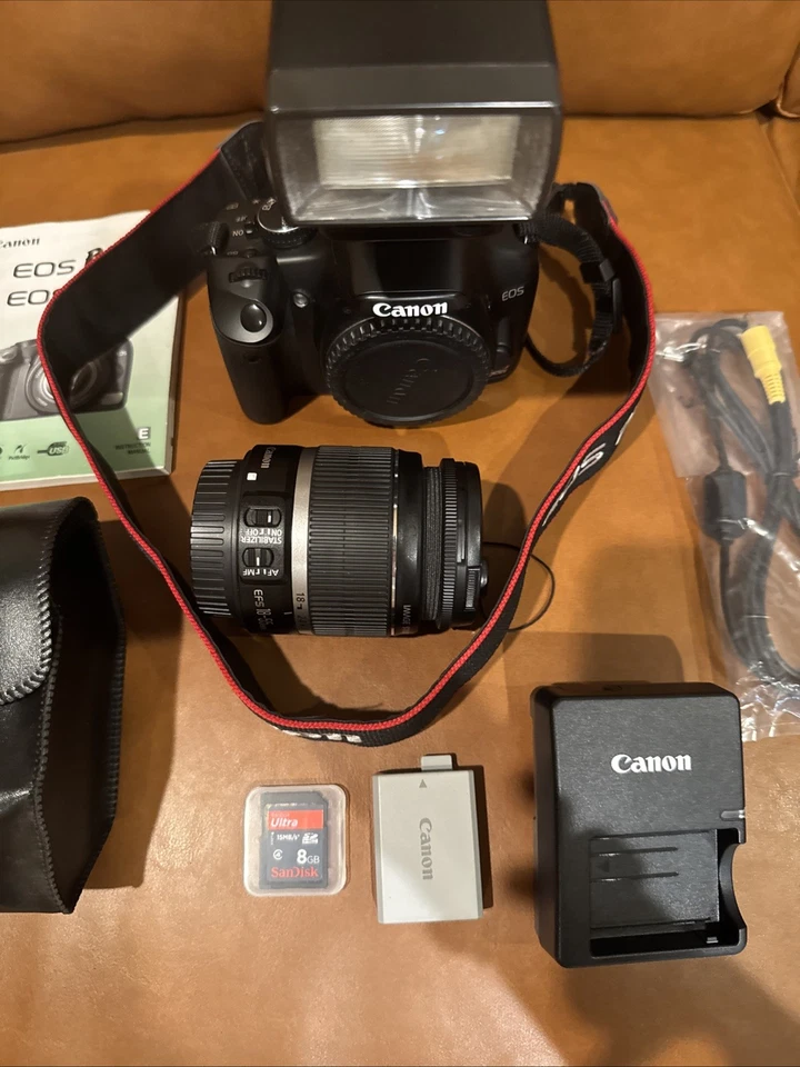 Cámara digital Canon EOS Rebel XSi 450D 18-55 mm Speedlite 300EZ con accesorios Foto 3 de 4