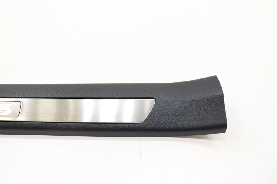 Placa de alféizar Lexus NX300 2021 Foto 4 de 4