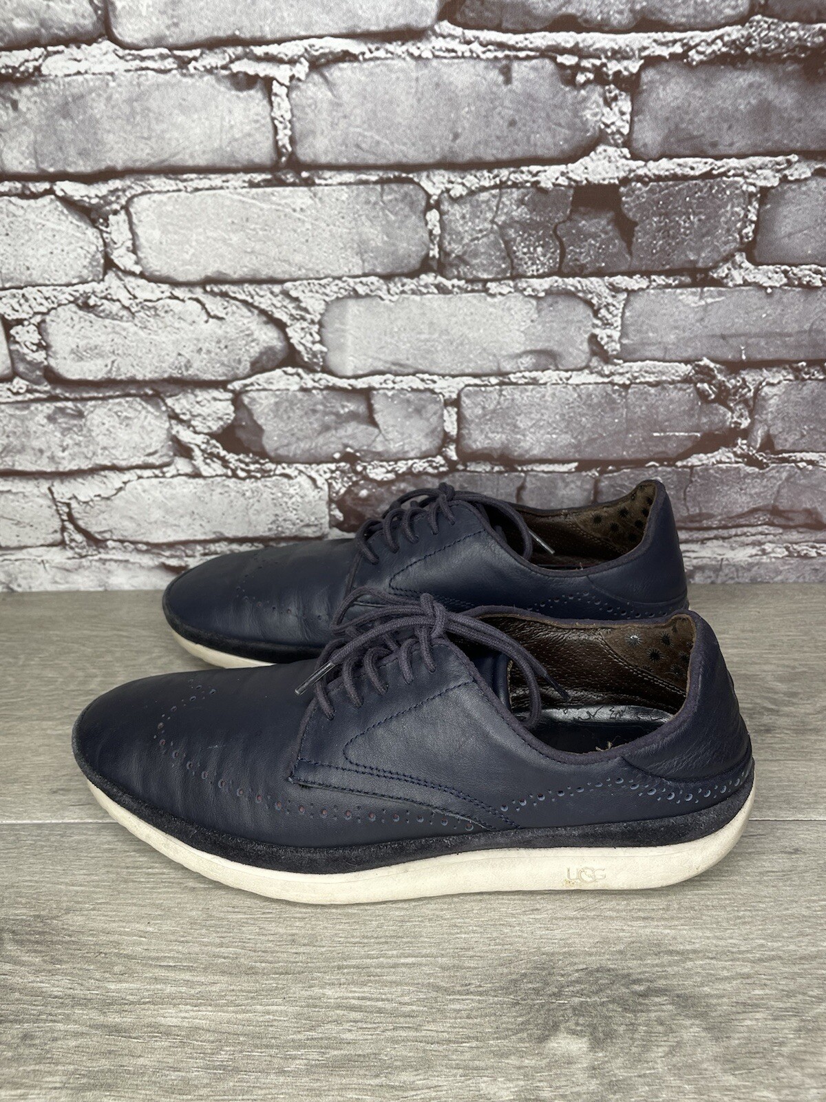 SAOLA Scarpe derby UGG Energ blu in pelle Cali Wingtip da uomo taglia 8 5 M US 41 5EU 1090413