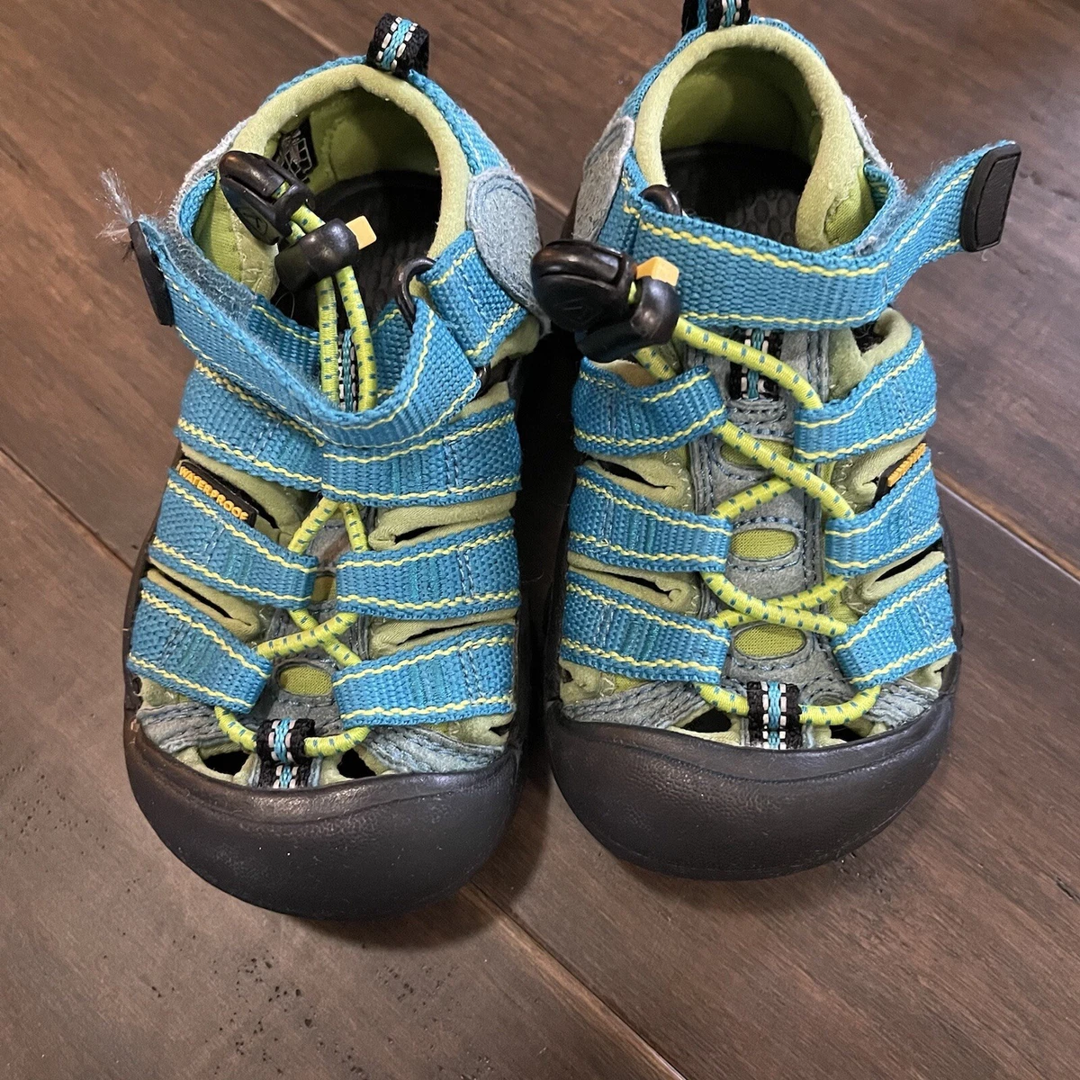 Keen Newport H2 Waterproof Child Size 8 Hawaiian Blue Green Glow Sandal 1012294