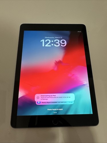Apple iPad 6th Gen. 32GB, Wi-Fi , 9.7in - GRADE C - Lot Of 10