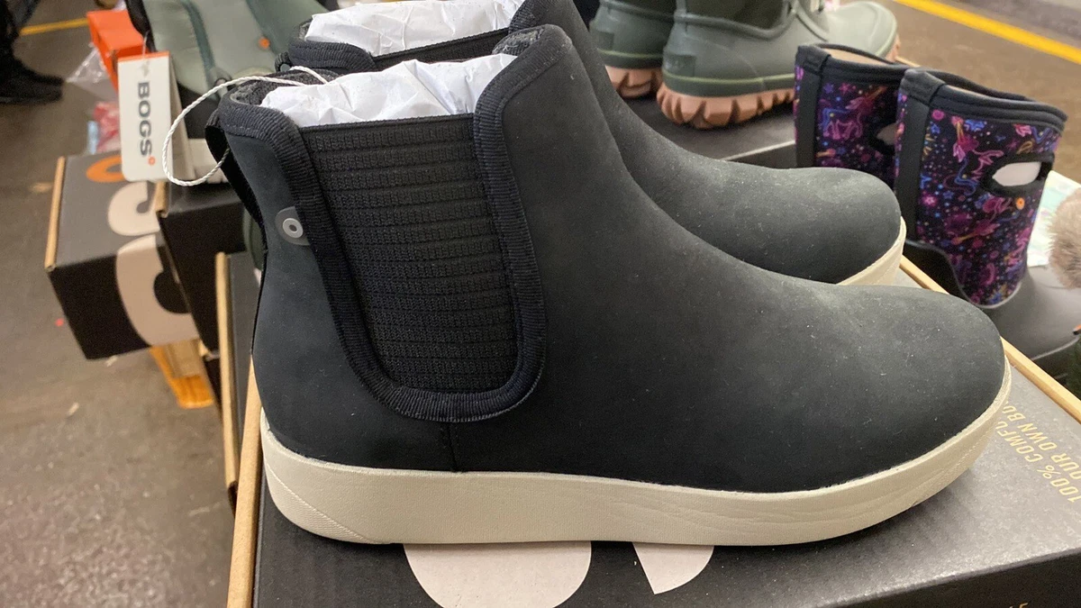 Bogs boots deals retailers