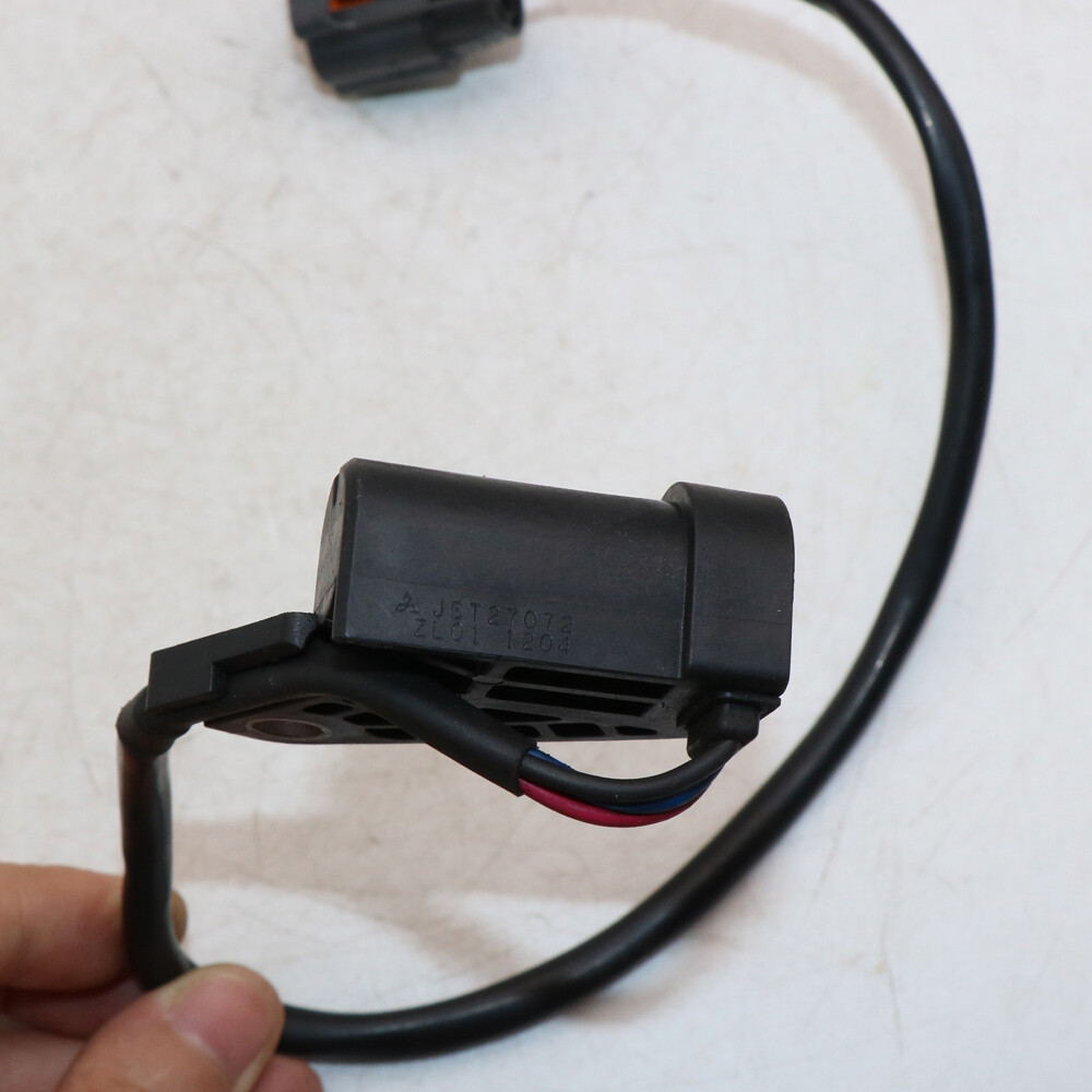 OEM Crankshaft Position Sensor J5T27072 ZL0118221 for Mazda MX5 MX