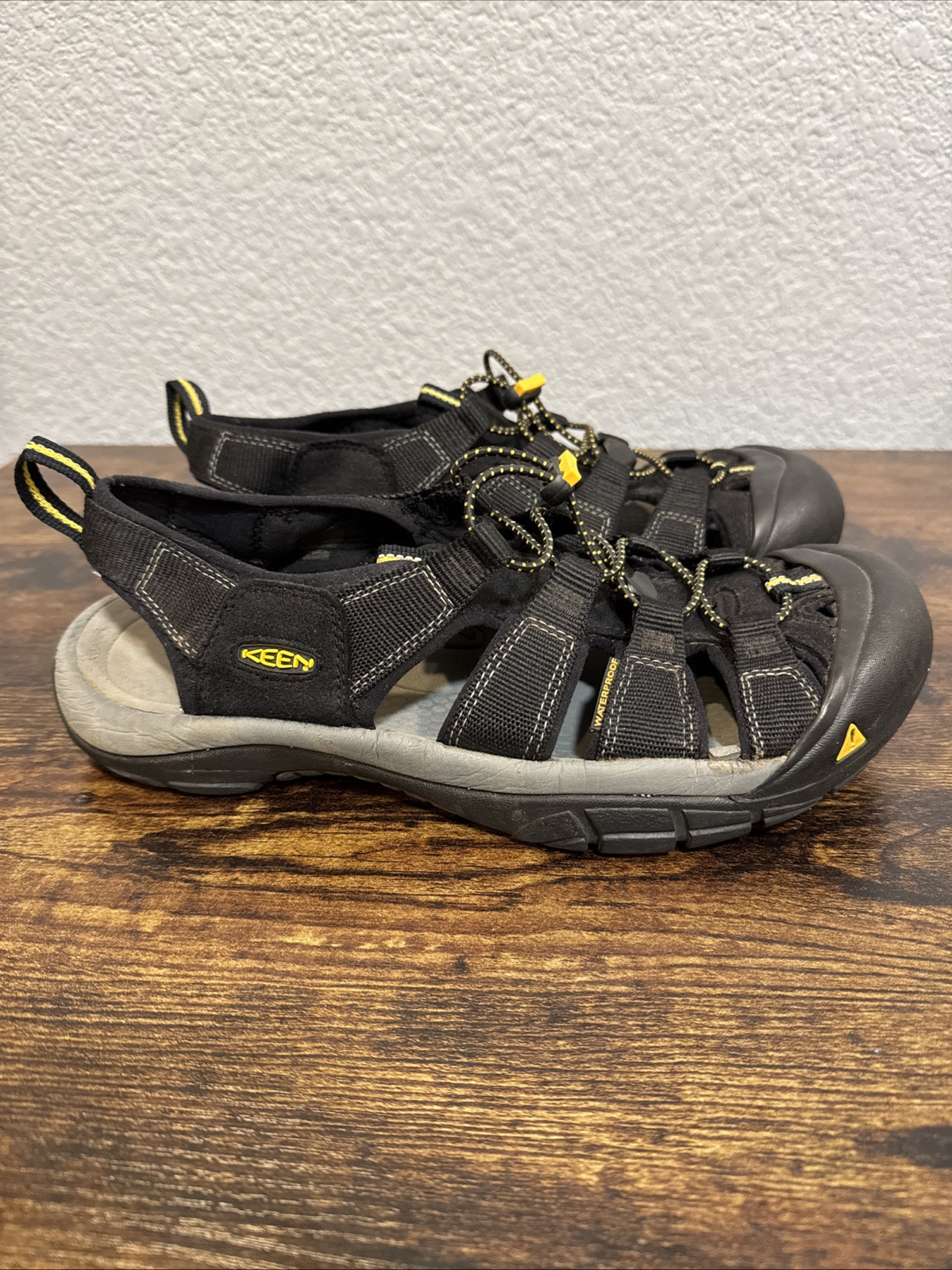 KEEN Newport H2 sandali da trekking uomo 10 5 neri tutti i terreni sport impermeabili